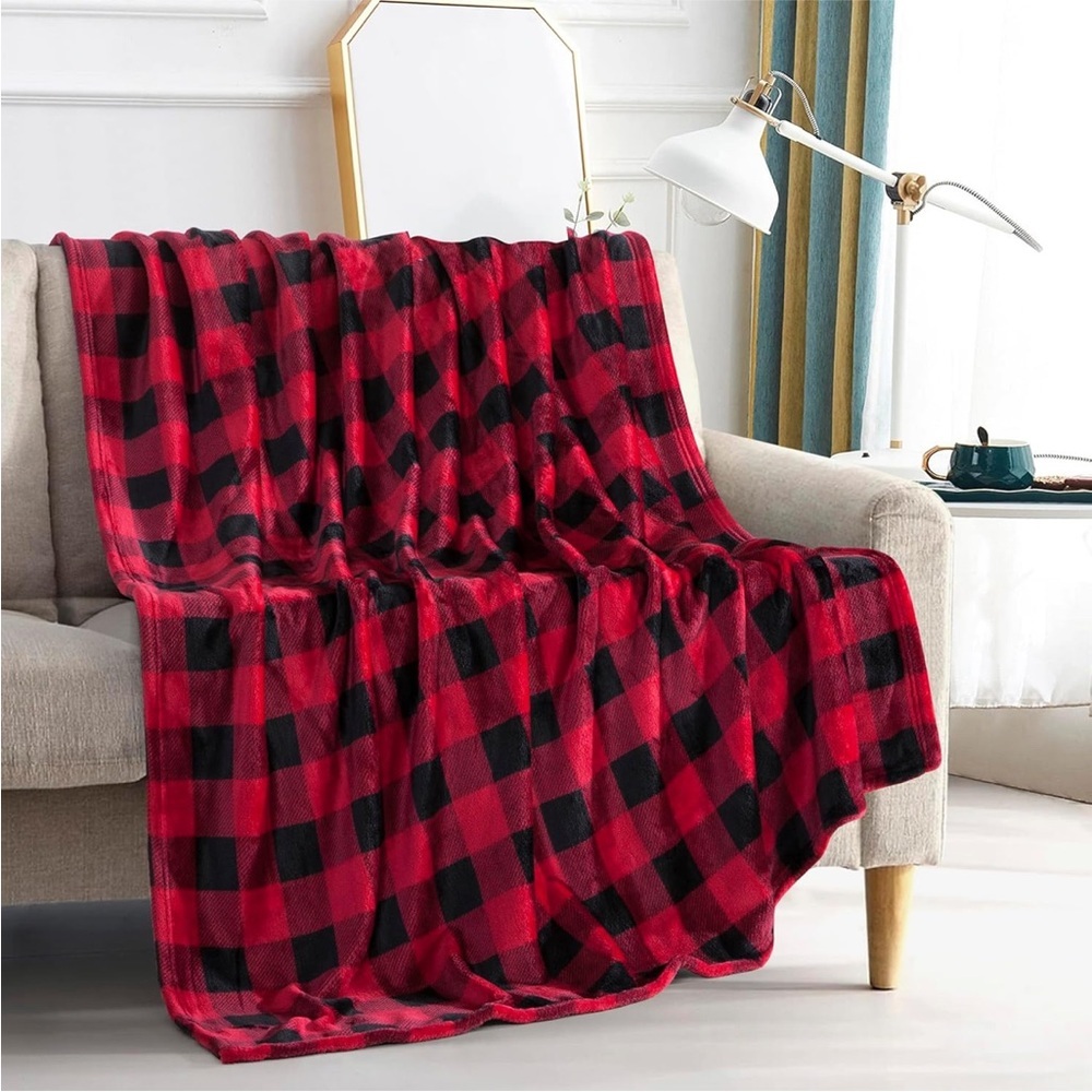 Fleece Buffalo plaid throw blanket